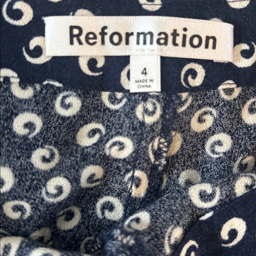 Reformation Dimo Pant in Navy and White Print Size 4 - Picture 2 of 6